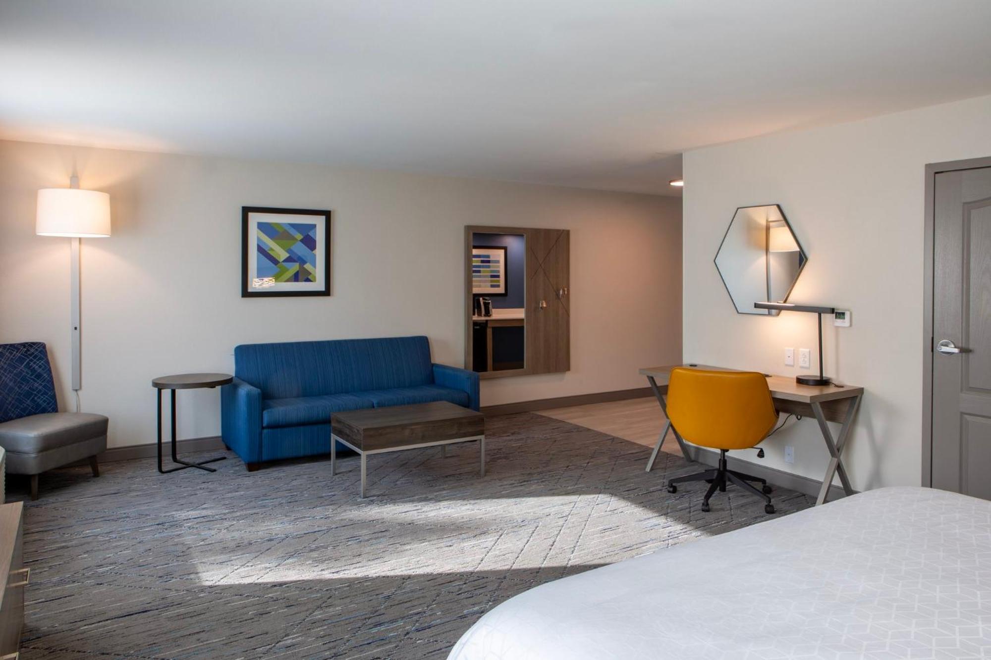 Holiday Inn Express & Suites Sioux City-South By Ihg Exterior photo