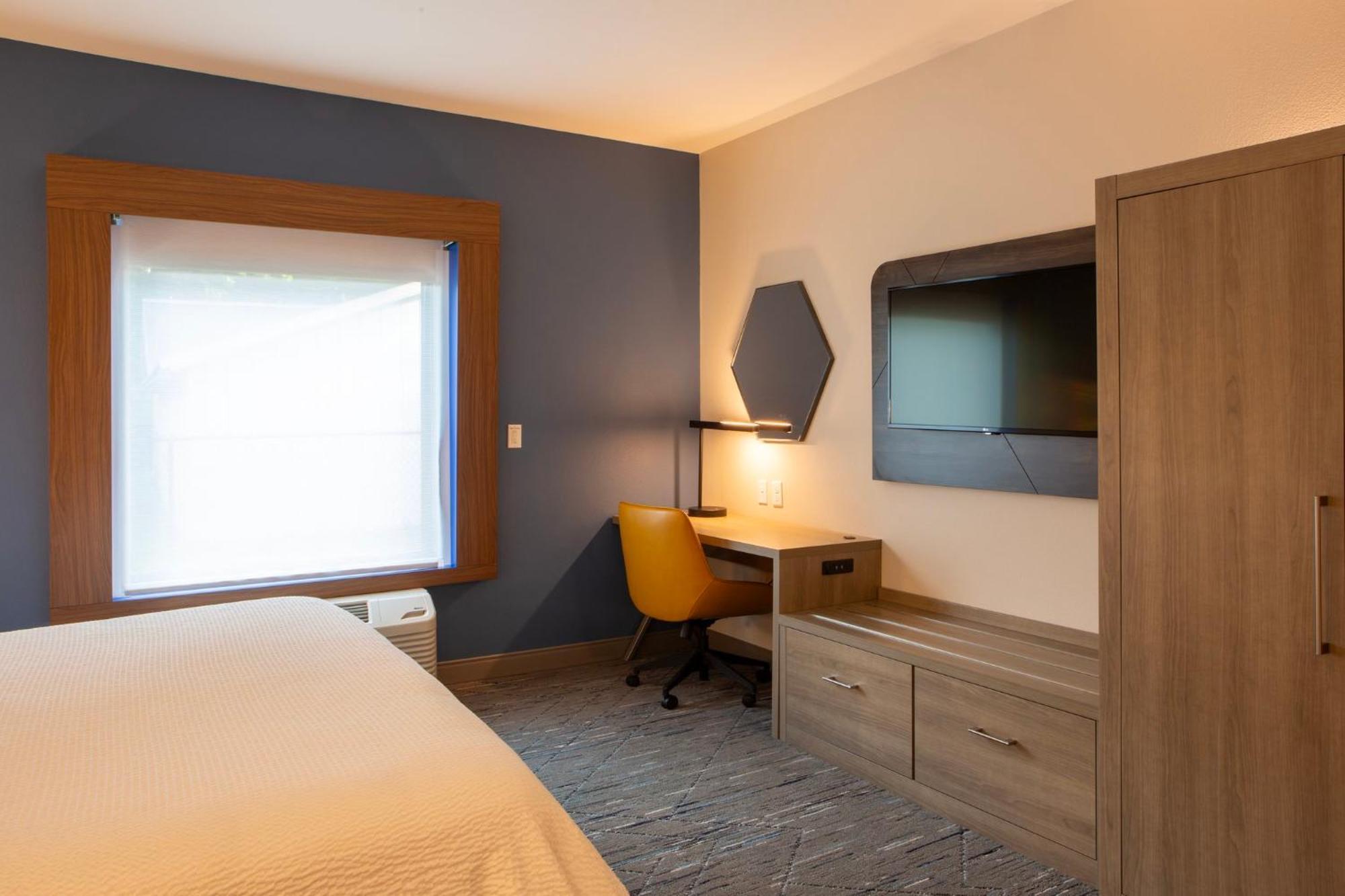 Holiday Inn Express & Suites Sioux City-South By Ihg Exterior photo