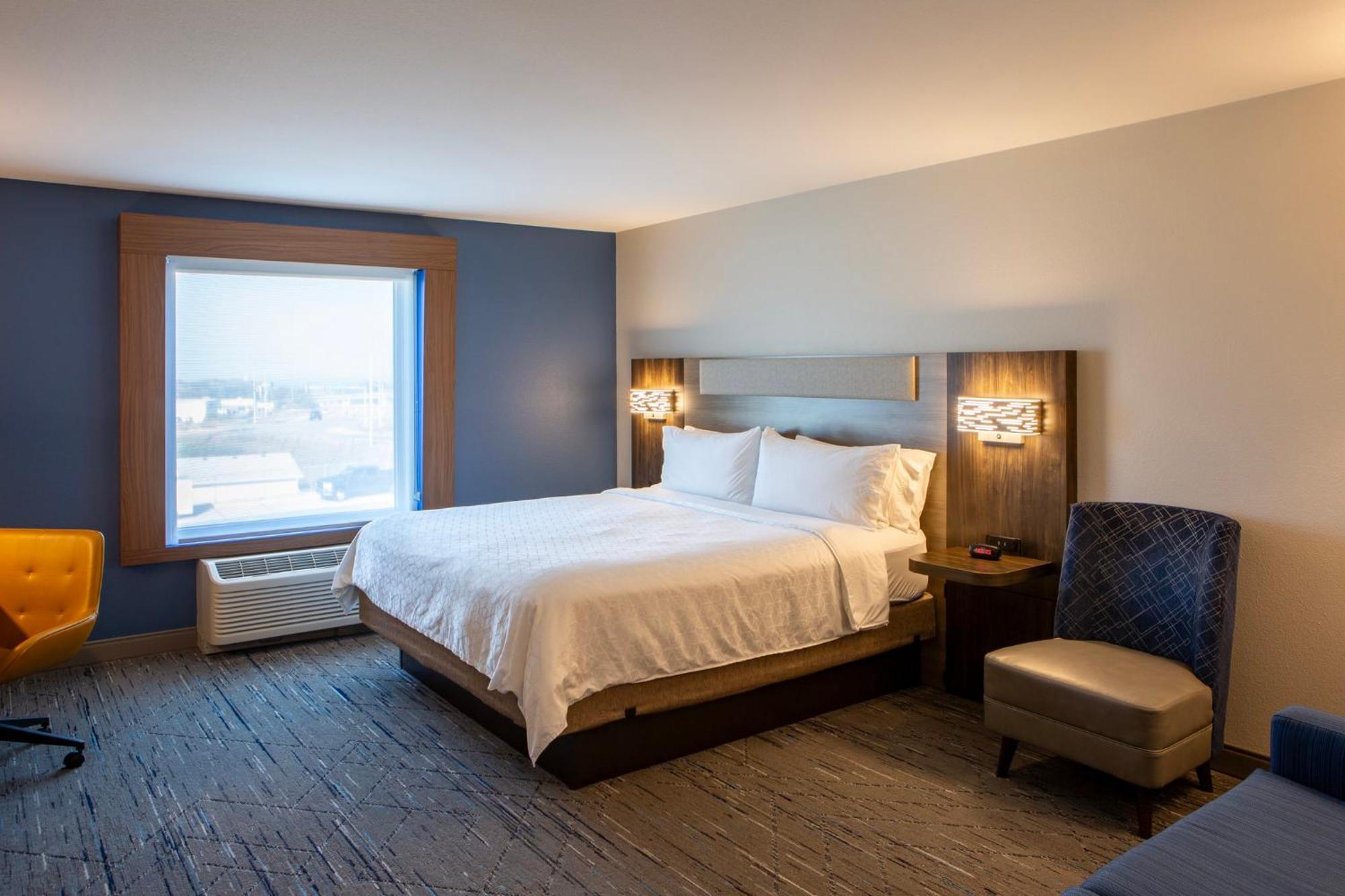 Holiday Inn Express & Suites Sioux City-South By Ihg Exterior photo