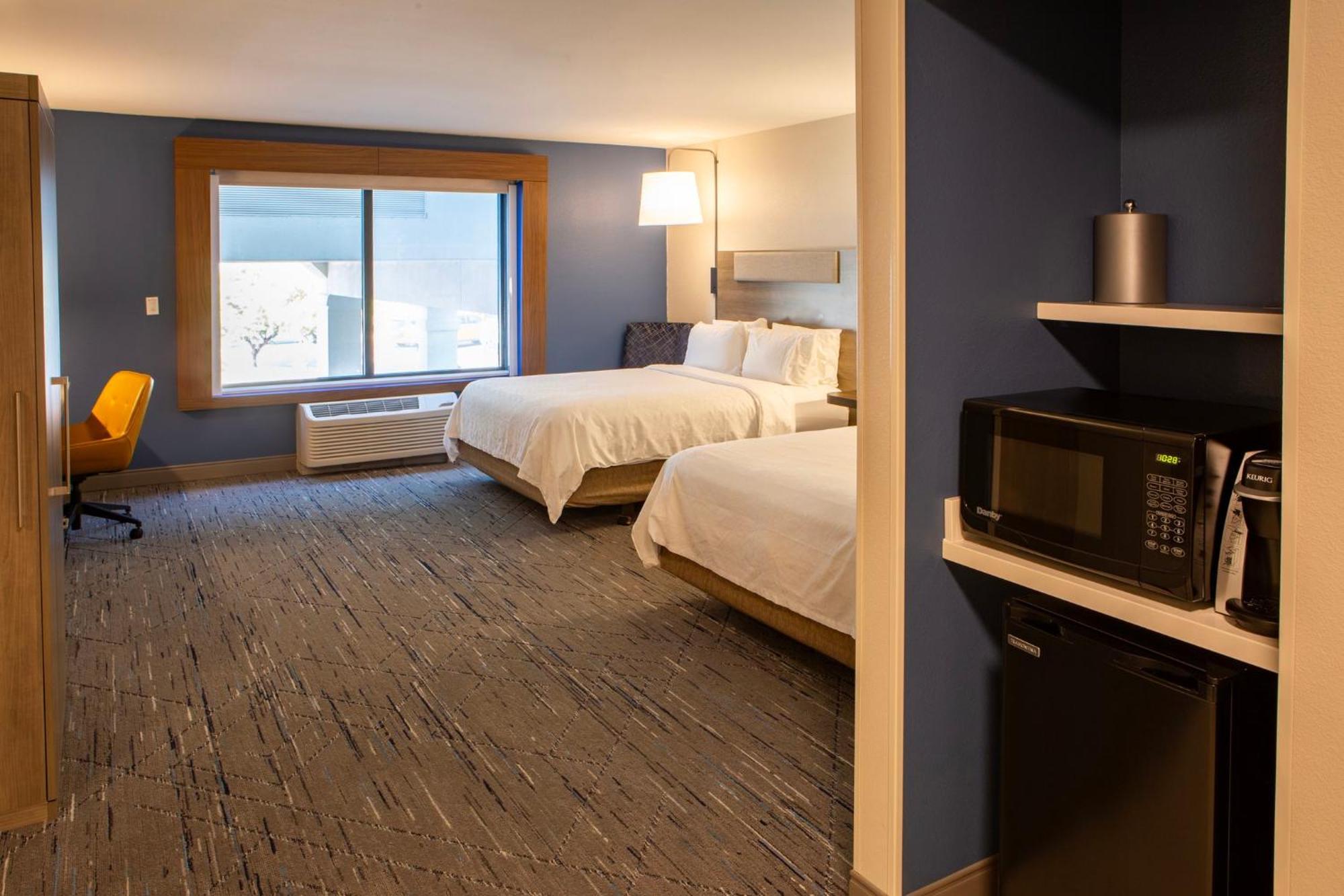 Holiday Inn Express & Suites Sioux City-South By Ihg Exterior photo