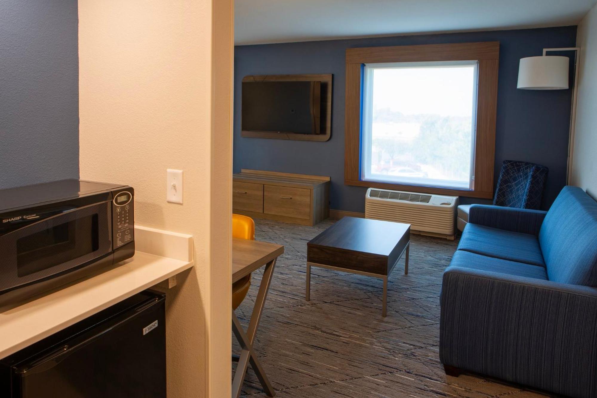 Holiday Inn Express & Suites Sioux City-South By Ihg Exterior photo