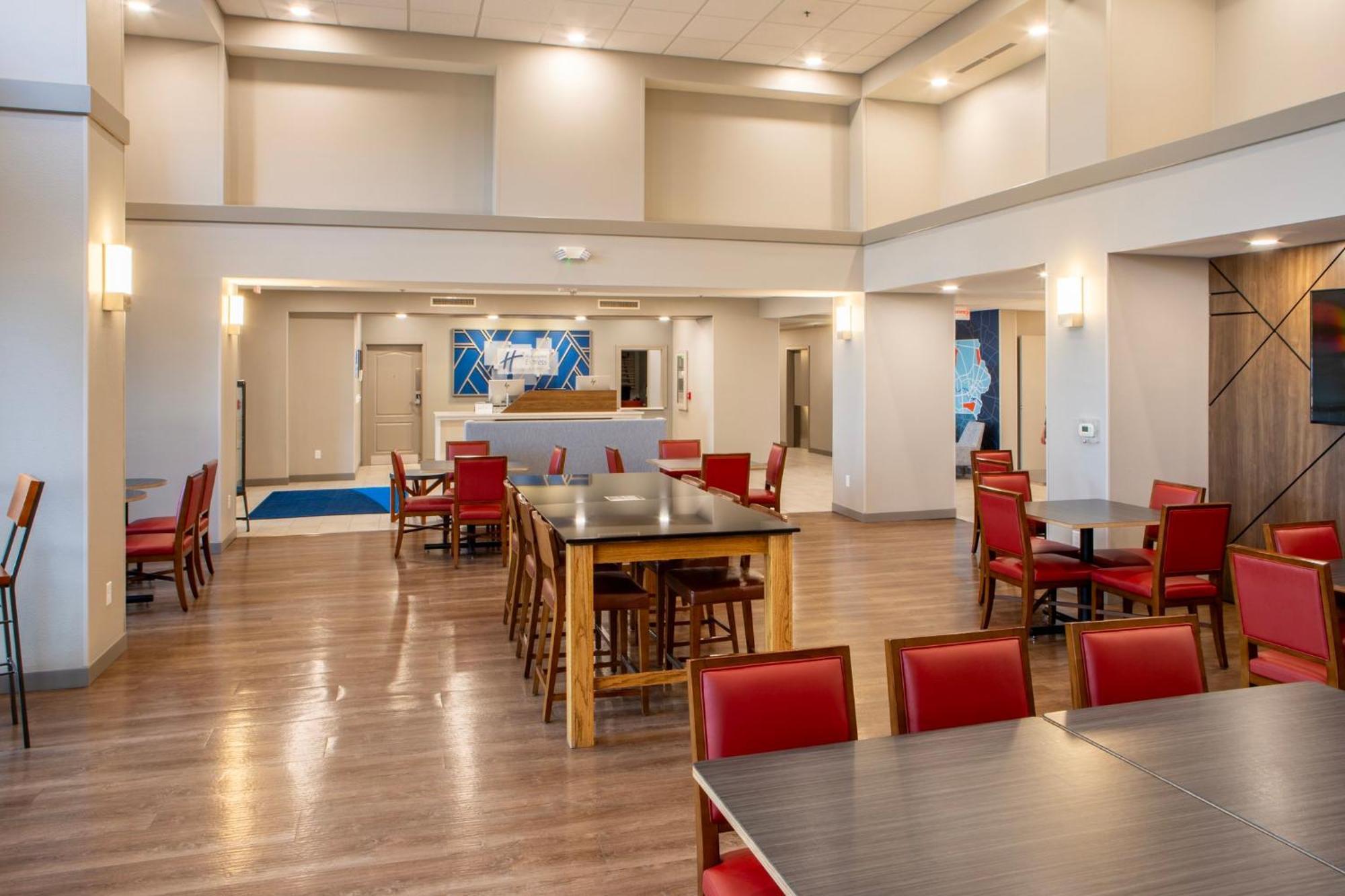 Holiday Inn Express & Suites Sioux City-South By Ihg Exterior photo